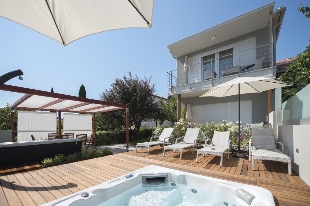 Villa Danex Premium Umag Exteriör bild